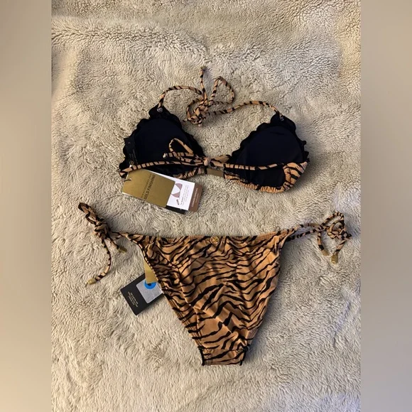 VIX PAULA HERMANNY
Tiger-print Bikini In Animal Print - Picture 4 of 5